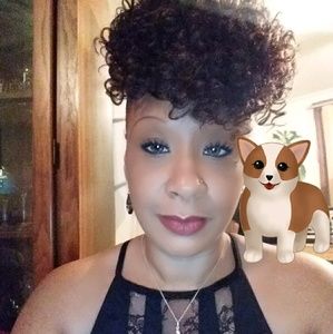 Meet your Posher, Jaye